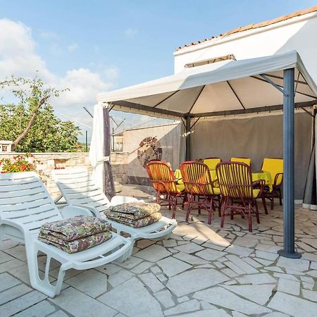 Kuca Za Odmor Lucy Apartment Pula Exterior photo