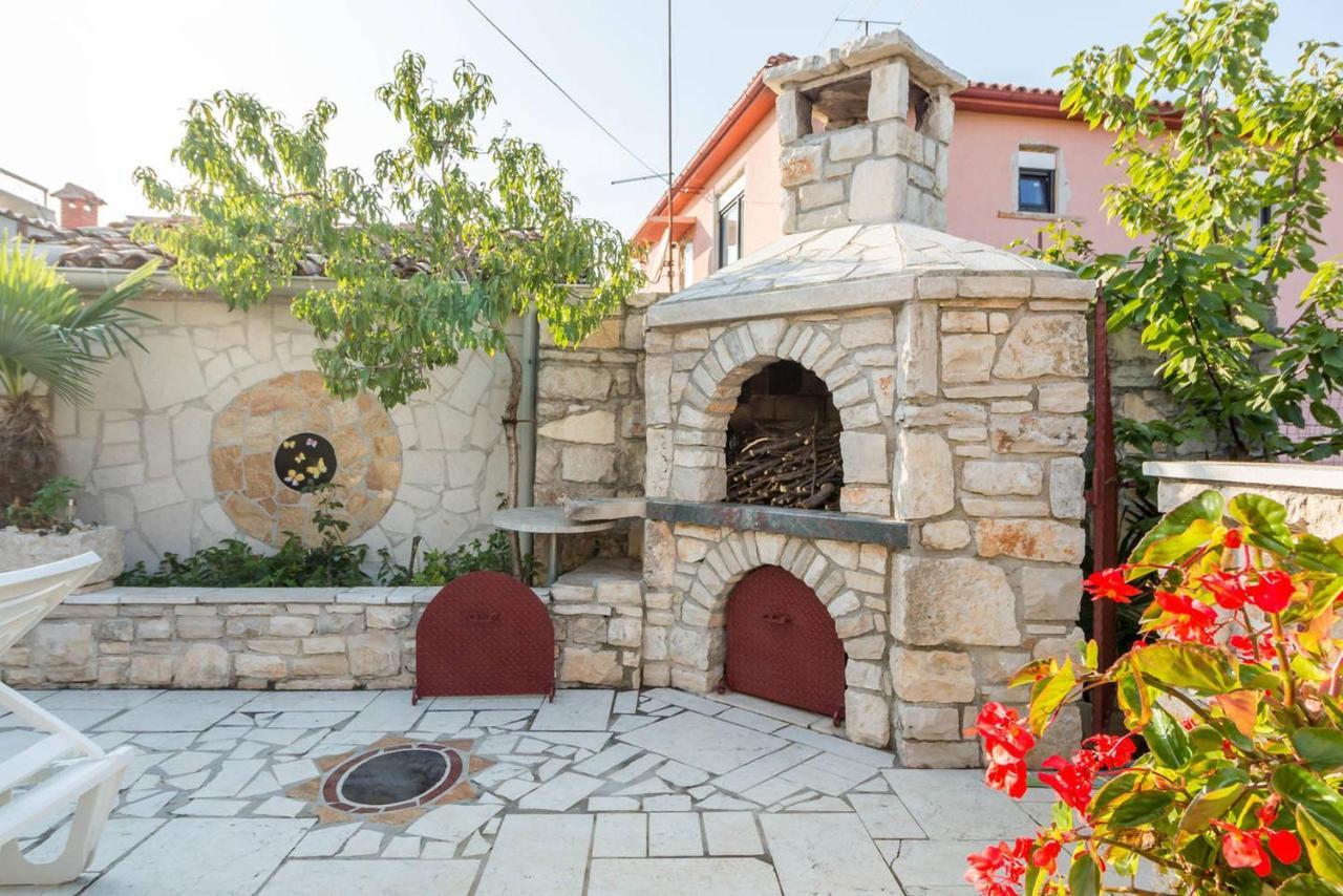Kuca Za Odmor Lucy Apartment Pula Exterior photo
